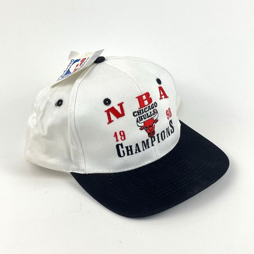 Vintage Chicago Bulls 1998 Champions Snapback Hat NBA Drew Pearson NWT